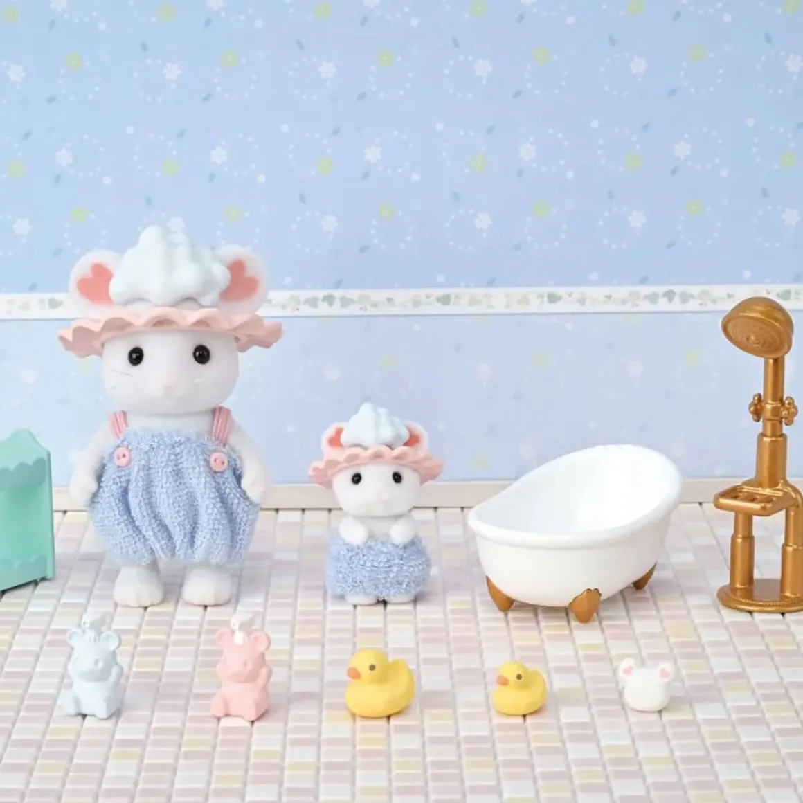 Bath Time Bubble Siblings by Sylvanian Families
