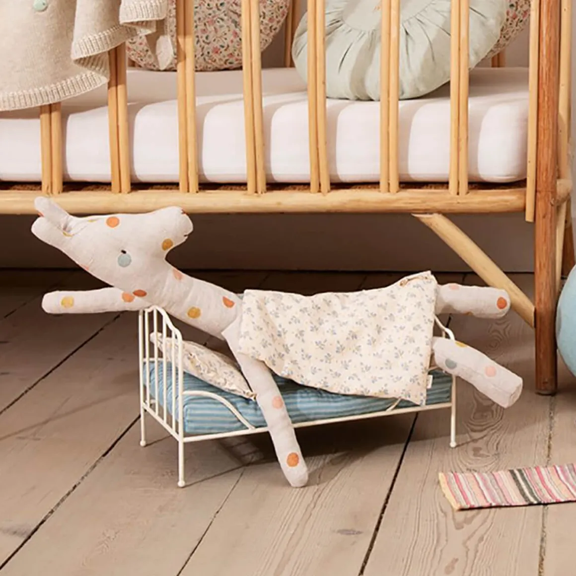 Bed (Mini) in Blue by Maileg
