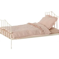 Bed (Mini) in Purple by Maileg