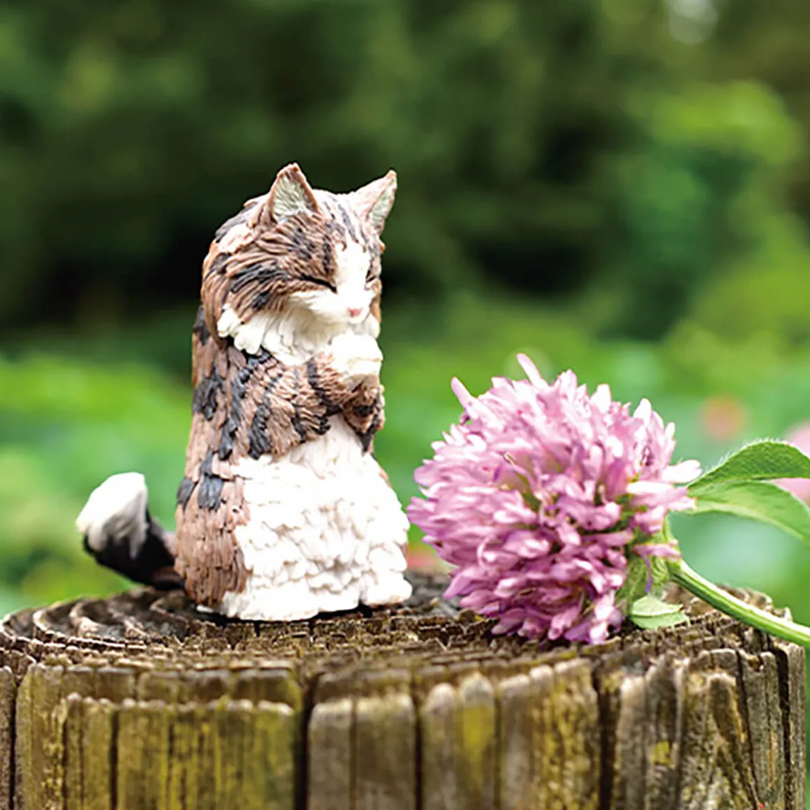Cat Worship Blind Box by Yell Japan