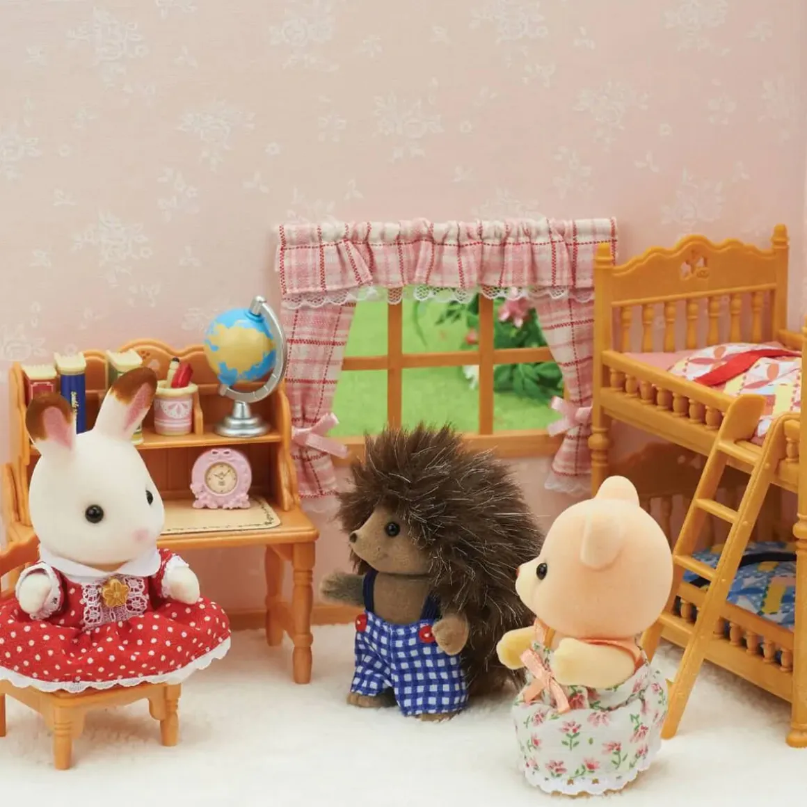 Children's Bedroom Set by Sylvanian Families