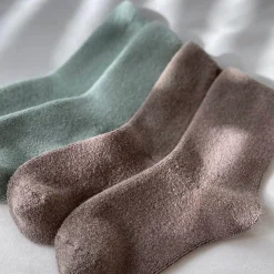 Cloud Adult Socks in Frappe by Le Bon Shoppe