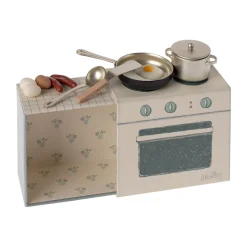 Cooking Set For Mouse by Maileg