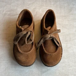 Dani Lace Up Shoes in Brown Suede by PèPè