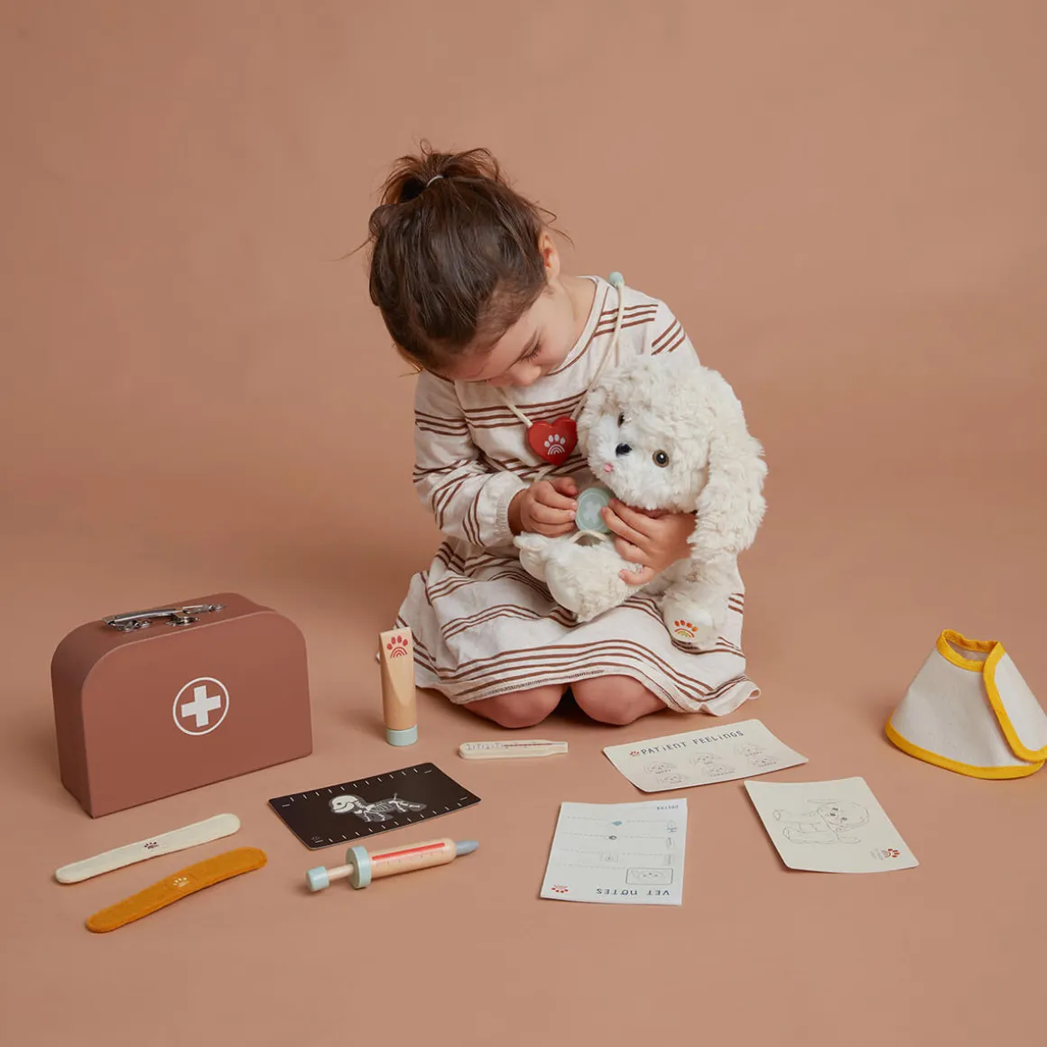 Dinkum Dogs Vet Set in Clay by Olli Ella
