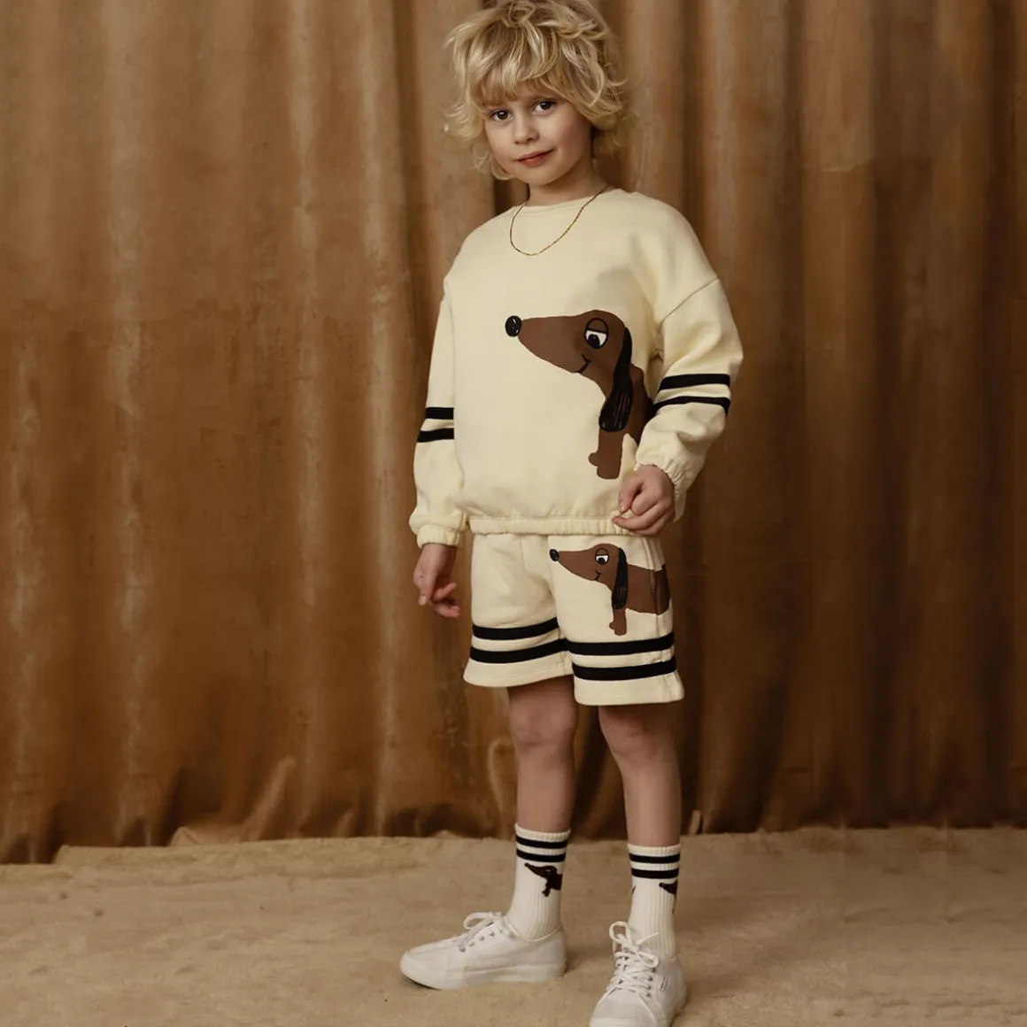 Dog Stripe Sweatshorts in Beige by Mini Rodini