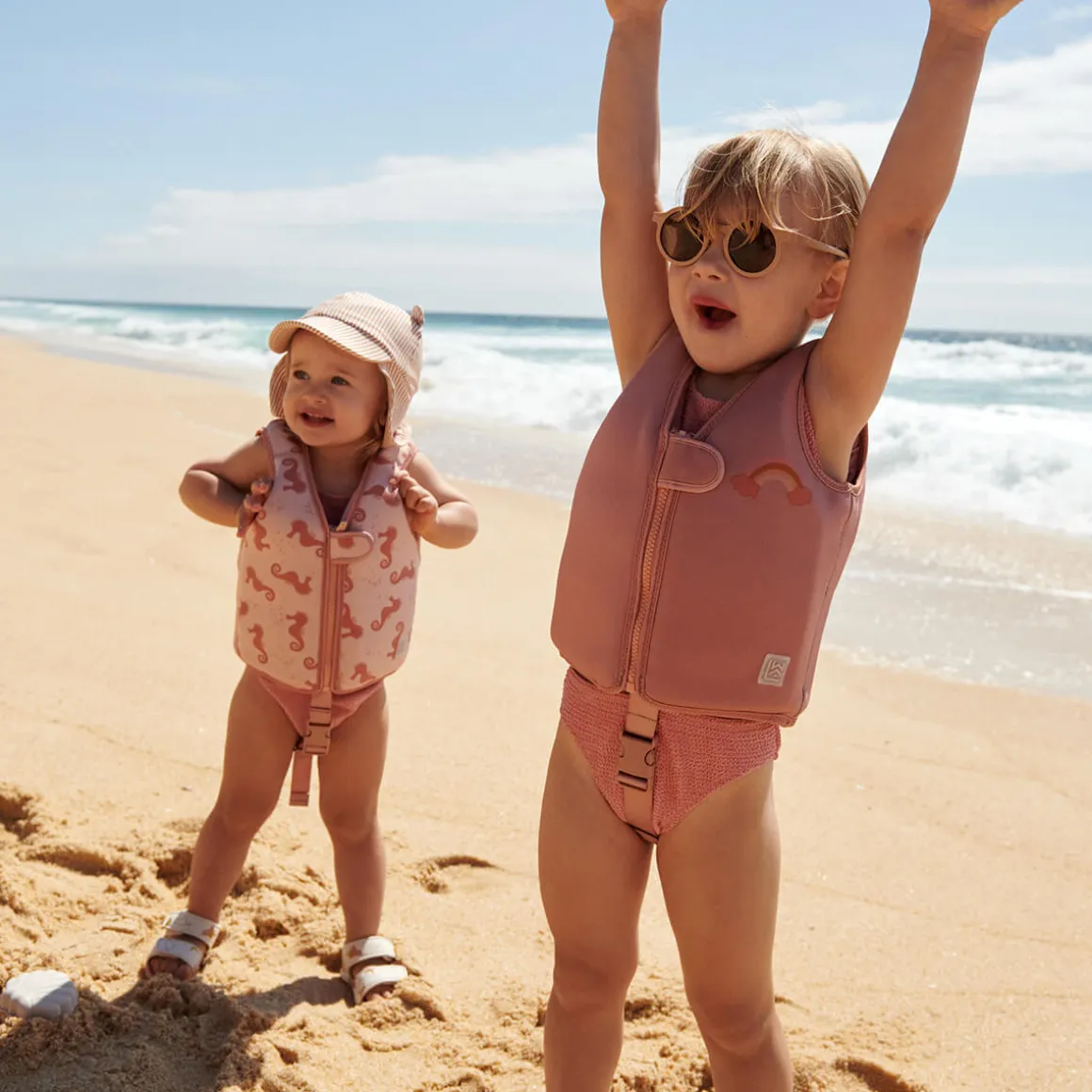 Dove Swim Vest in Seahorse / Apple Blossom by Liewood
