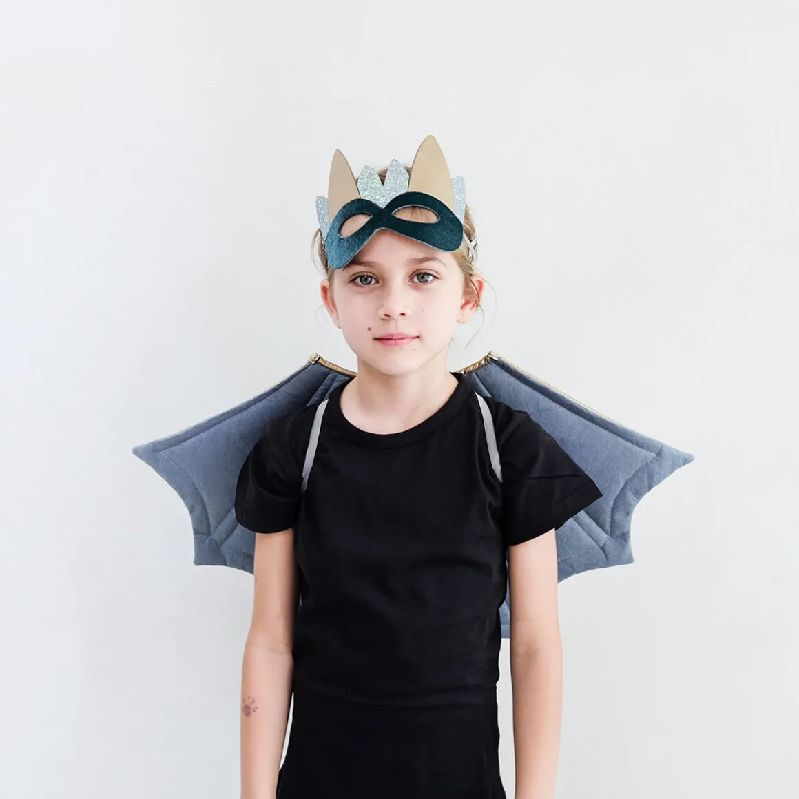 Dragon Mask by Mimi & Lula