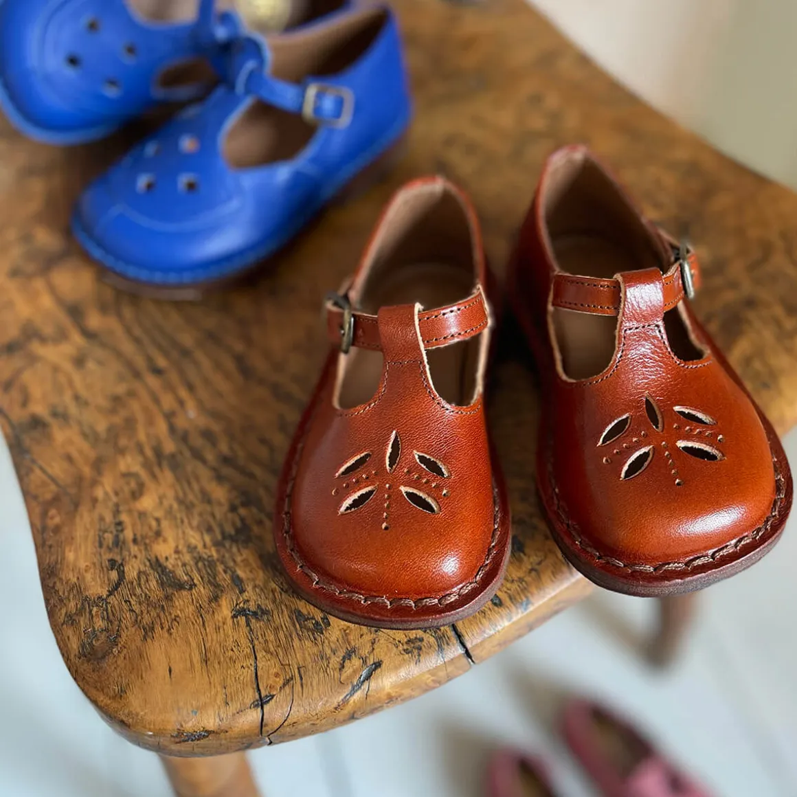 Eli Cut Out Sandals in Vachetta Lux Cuoio by PèPè