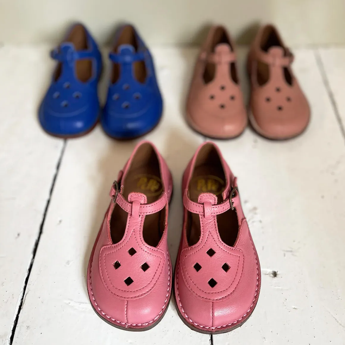 Ezra Cut Out Sandals in Peony by PèPè