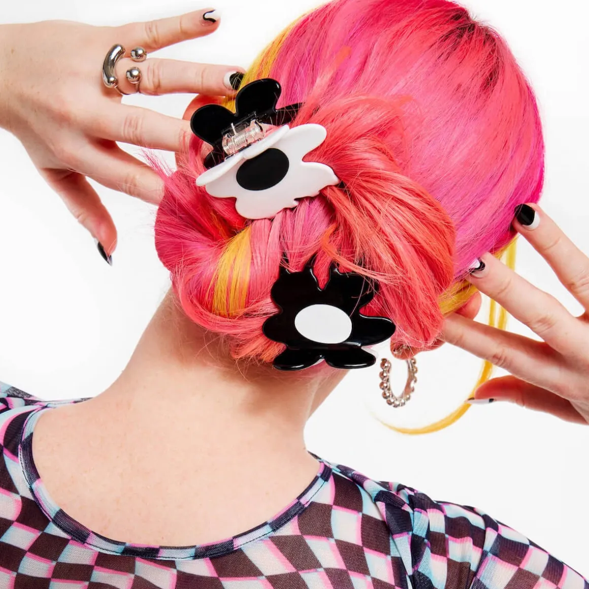 Flower Hair Claw in Black & White by Chunks