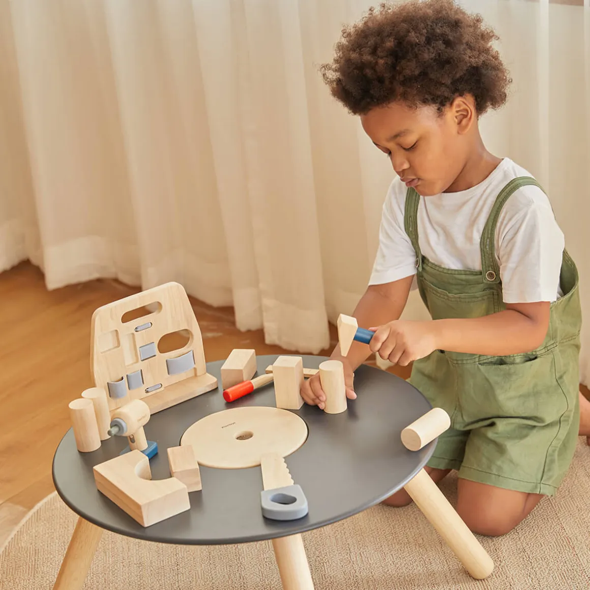 Handy Carpenter Set by PlanToys