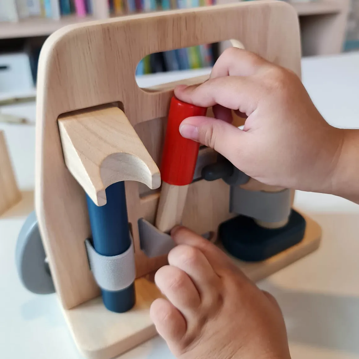 Handy Carpenter Set by PlanToys