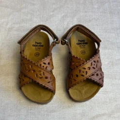Ida Cut Out Sandals in Cuoio Brown by PèPè