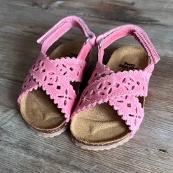 Ida Cut Out Sandals in Rosa Pink by PèPè