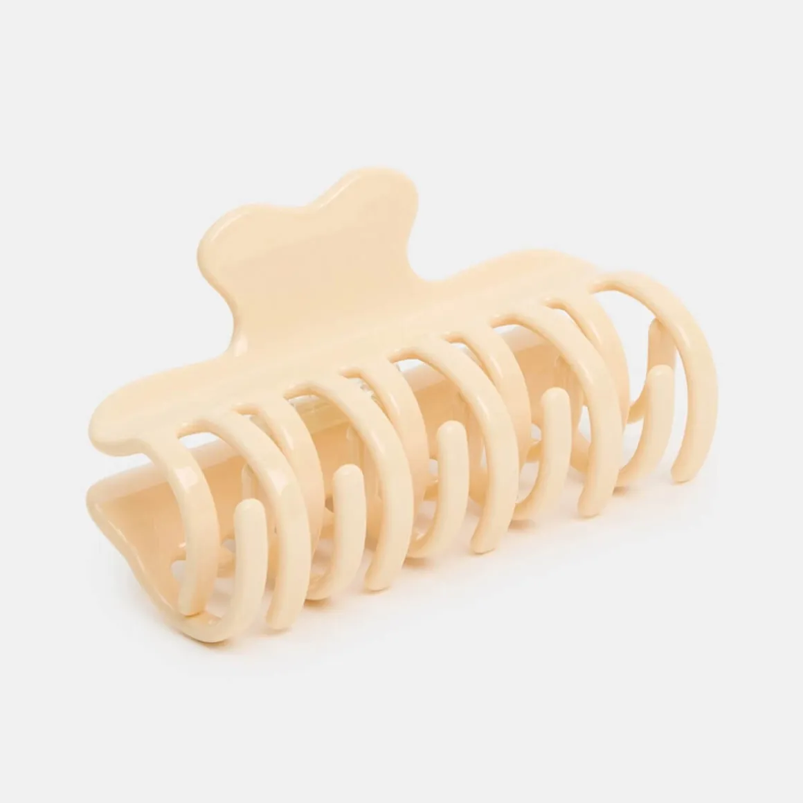 Jojo Claw in Small Cream by Chunks