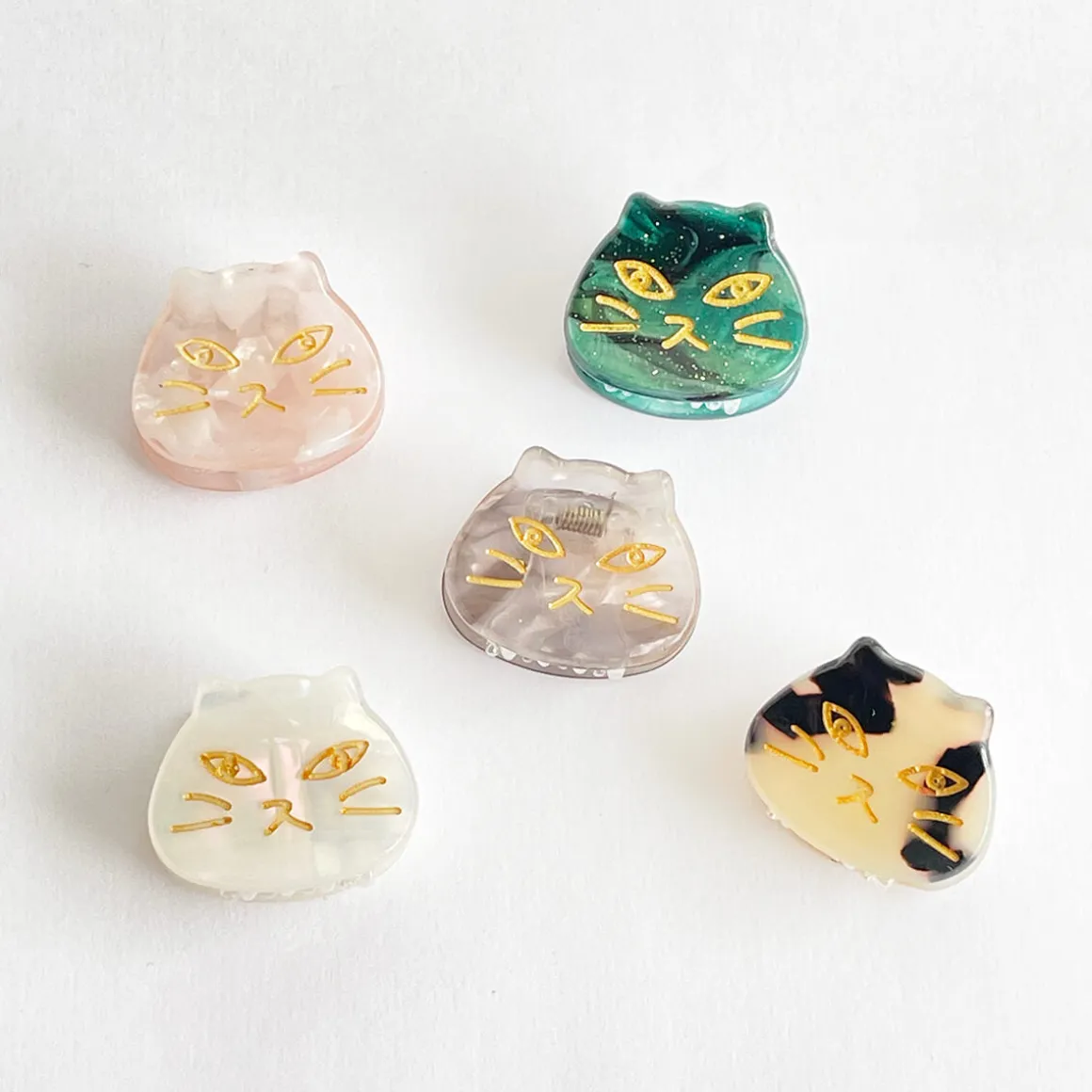 Kitty Mini Hair Claw in Various Colours by Hello Sakura