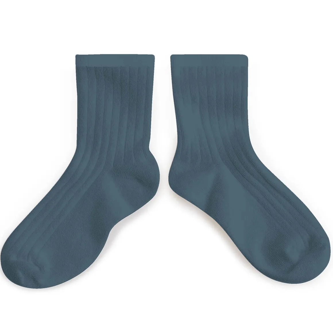 La Mini Ribbed Ankle Socks in Bleu Cendre by Collegien