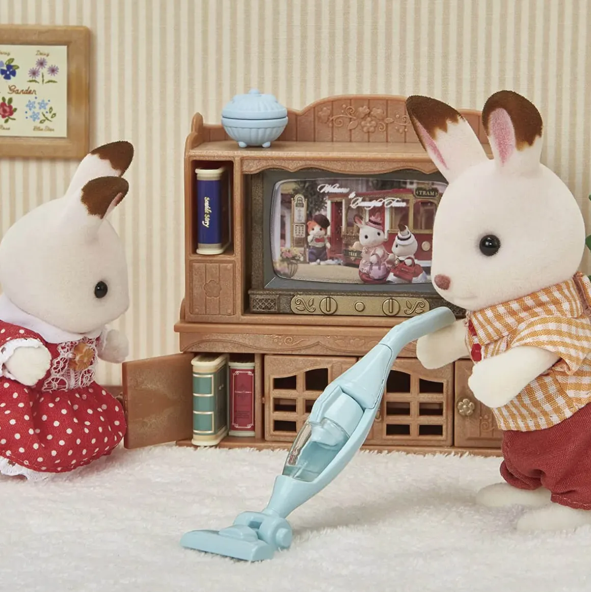 Laundry and Vacuum Cleaner by Sylvanian Families