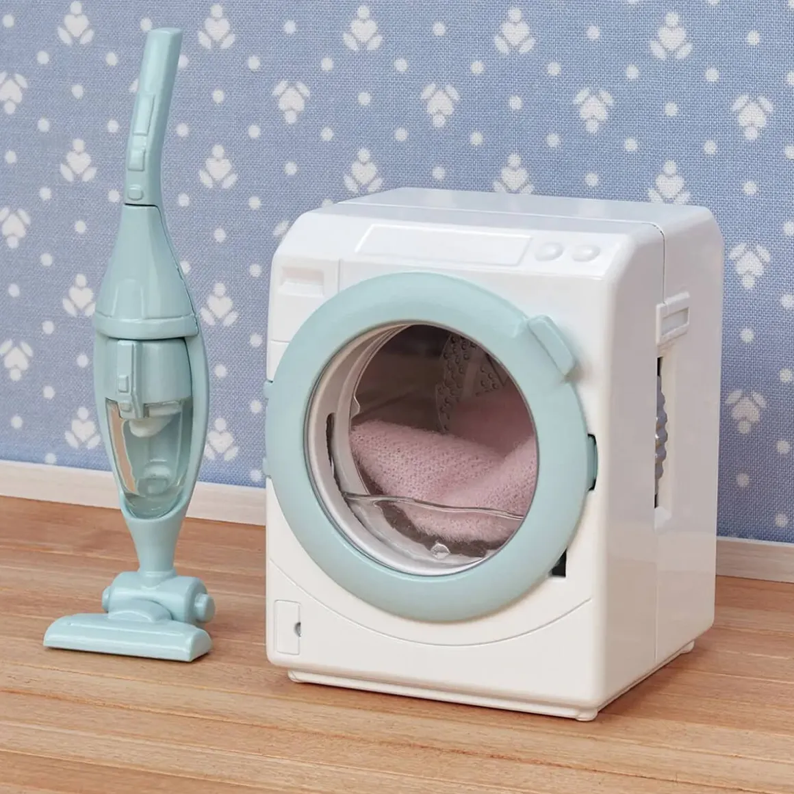 Laundry and Vacuum Cleaner by Sylvanian Families