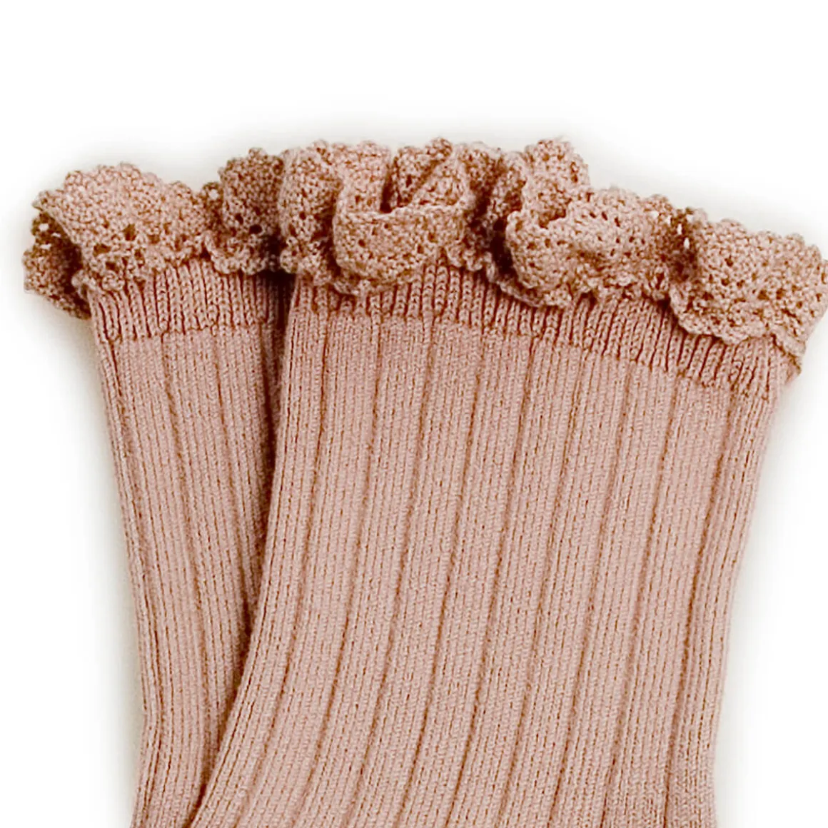 Lili Lace Trim Ribbed Ankle Socks in Vieux Rose by Collegien