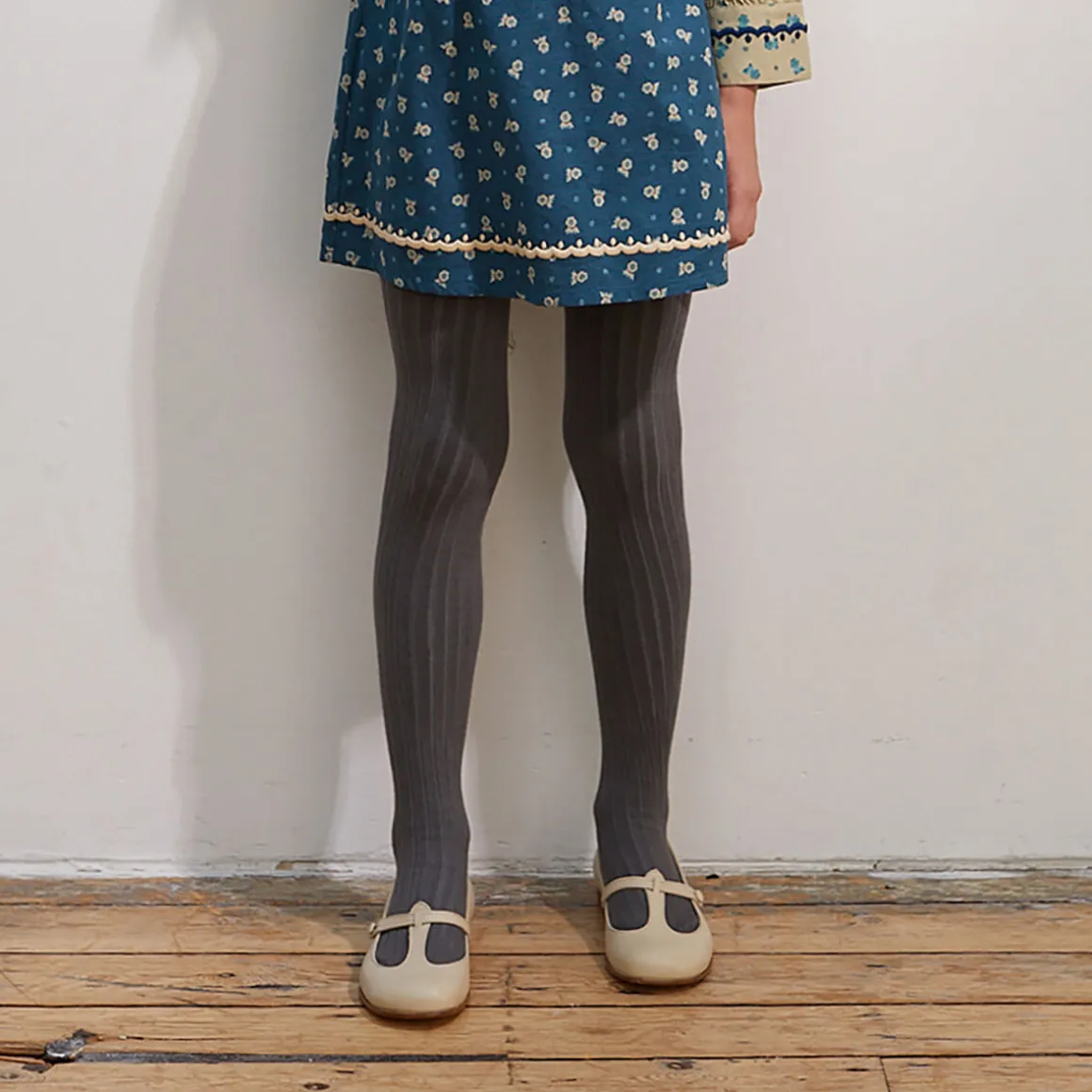 Louise Ribbed Tights in Gris Galet by Collegien