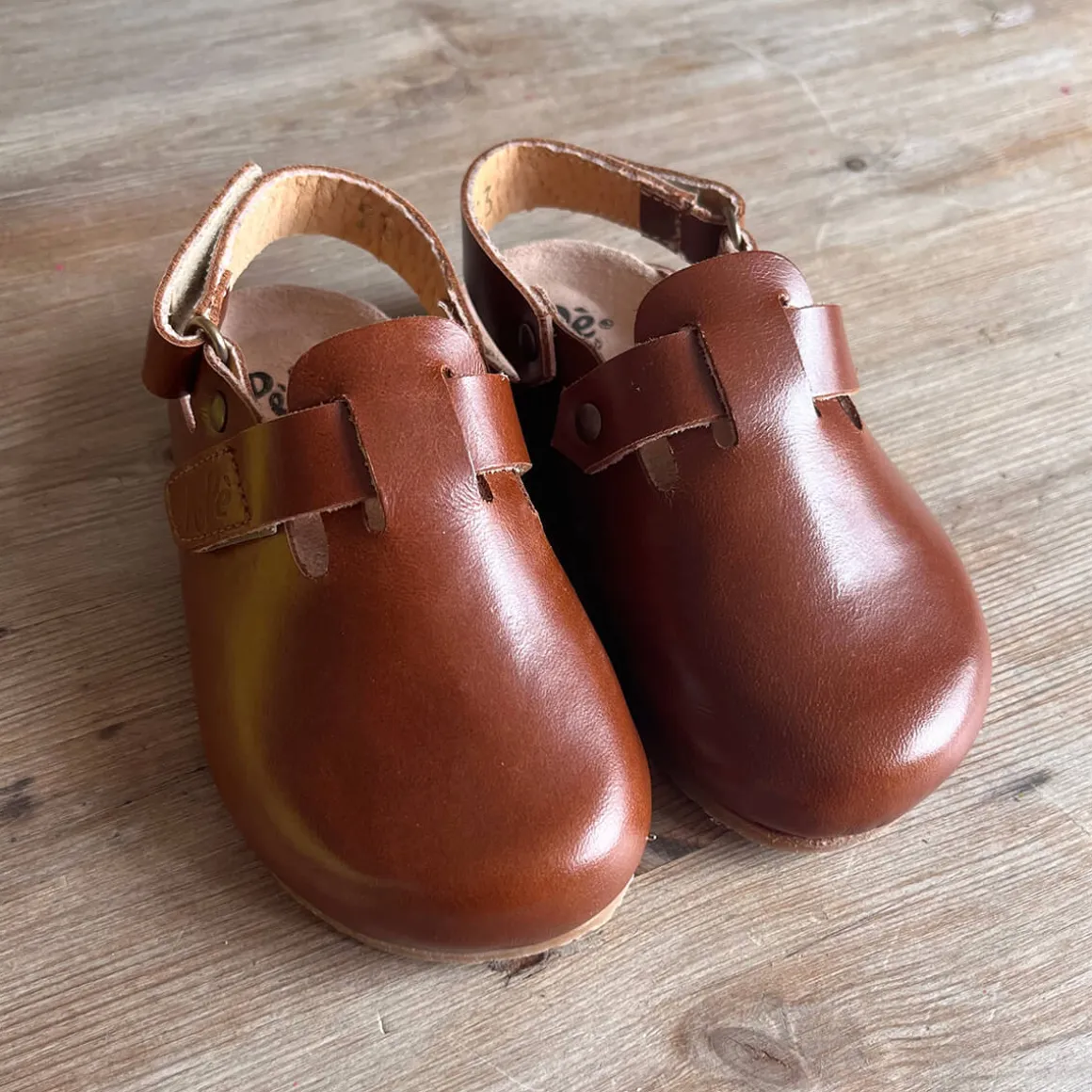Lucio Leather Clogs in Cacao by PèPè