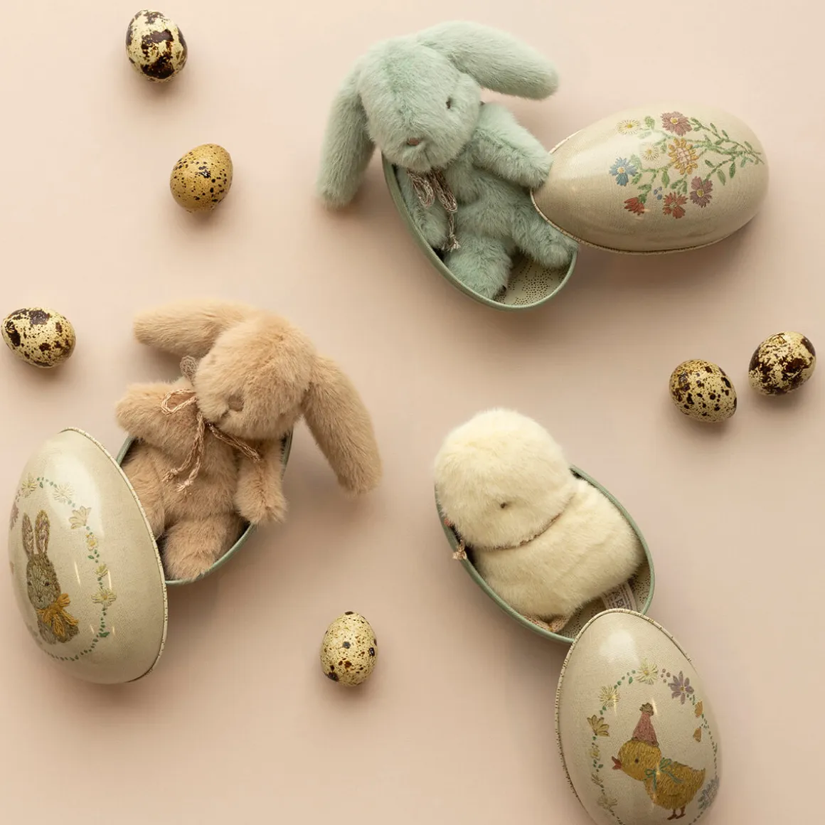 Metal Easter Egg and Mint Bunny (11cm) by Maileg