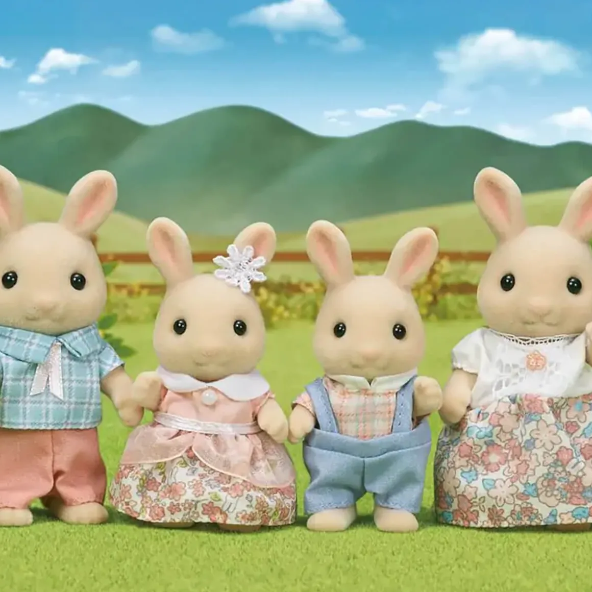 Milk Rabbit Family by Sylvanian Families
