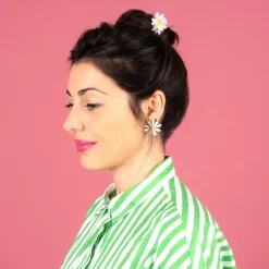 Mini Daisy Hair Claw by Coucou Suzette