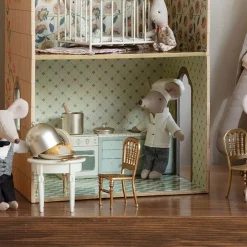 Mouse Chair in Gold by Maileg