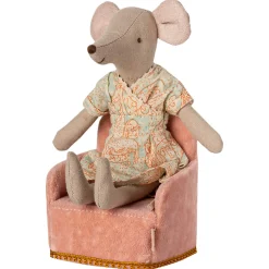 Mouse Chair in Rose by Maileg