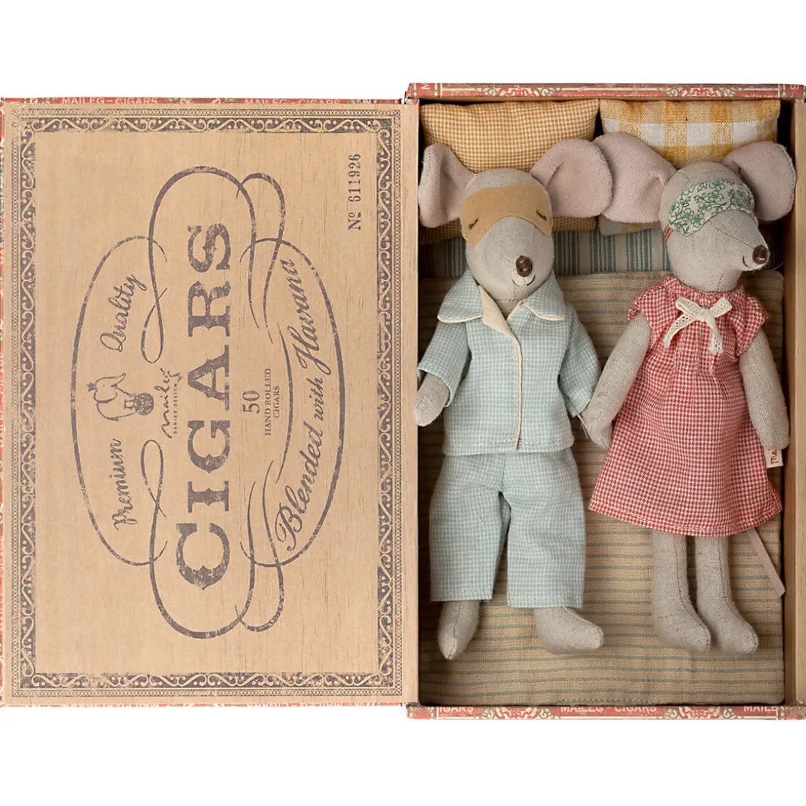 Mum And Dad Mice in a Cigar Box (Checked Clothes) by Maileg