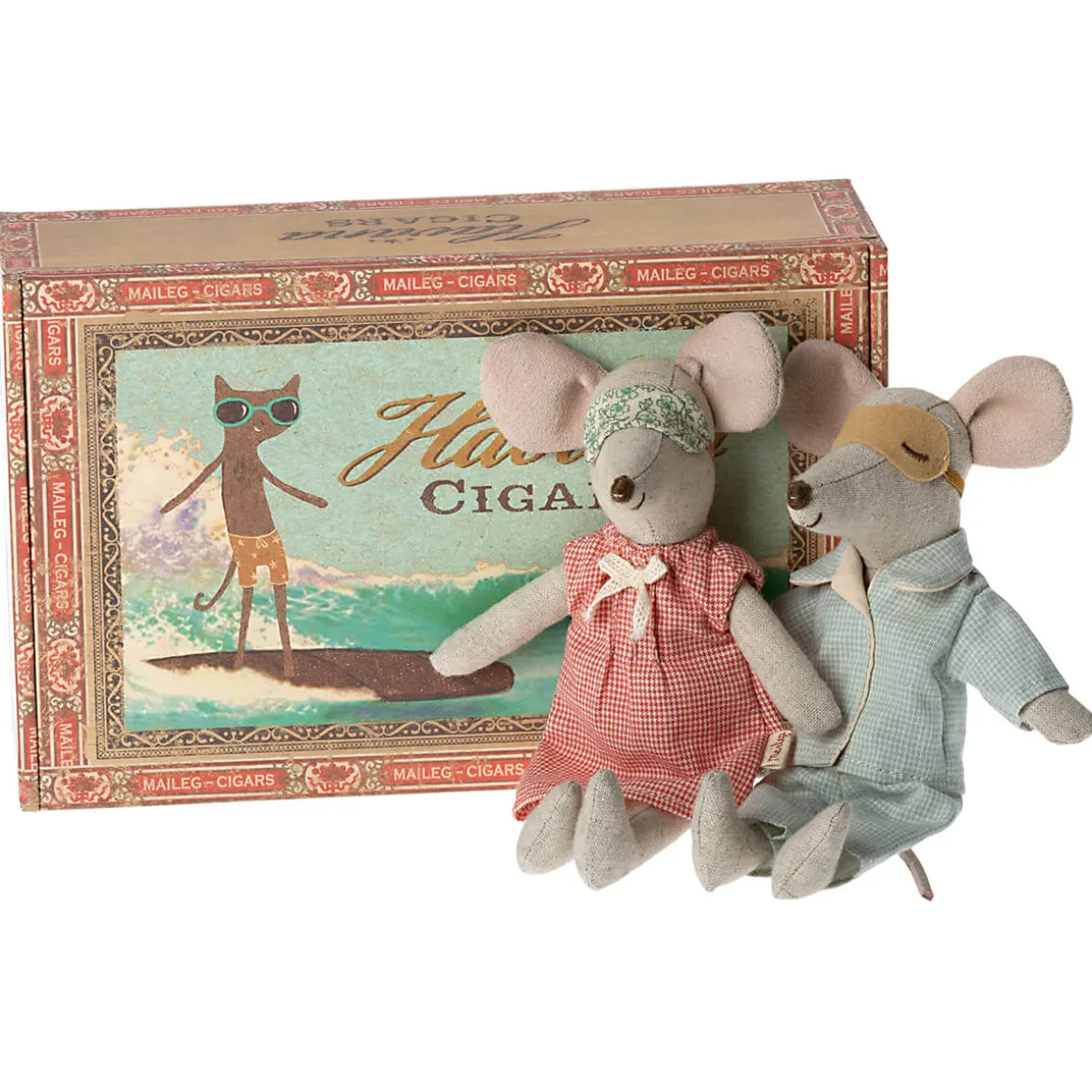 Mum And Dad Mice in a Cigar Box (Checked Clothes) by Maileg