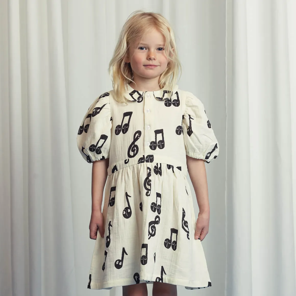 Note AOP Muslin Dress in White by Mini Rodini