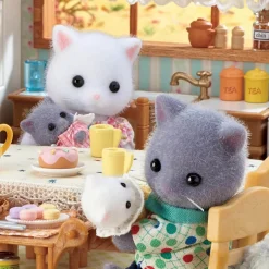 Persian Cat Family by Sylvanian Families