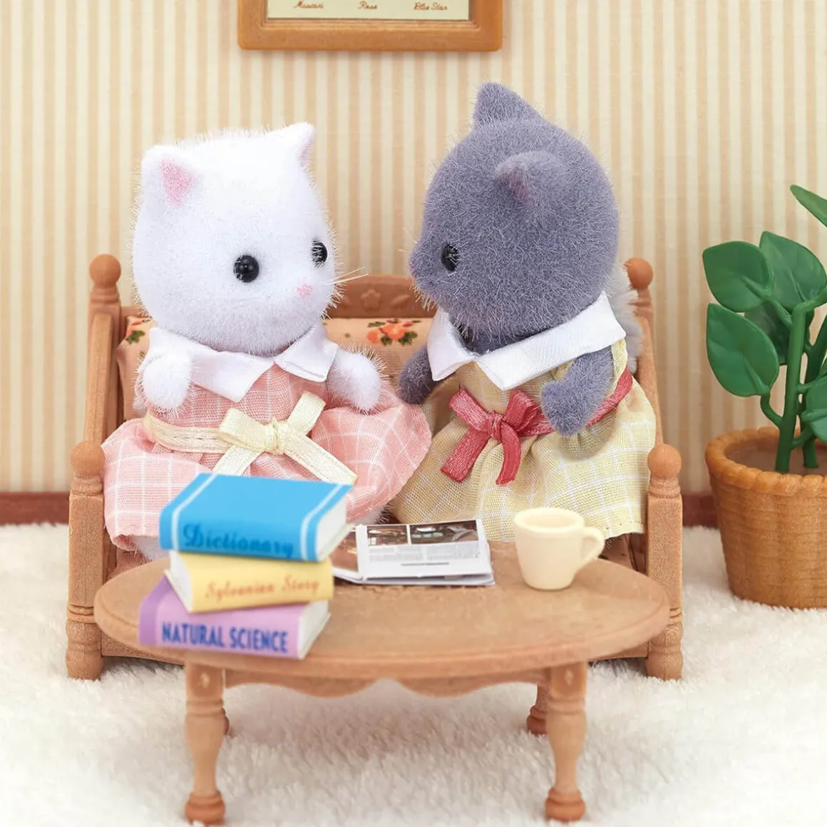 Persian Cat Family by Sylvanian Families