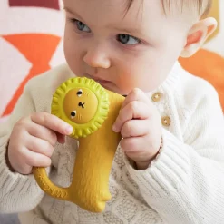 Richie Lion Teether by Oli & Carol x Donna Wilson