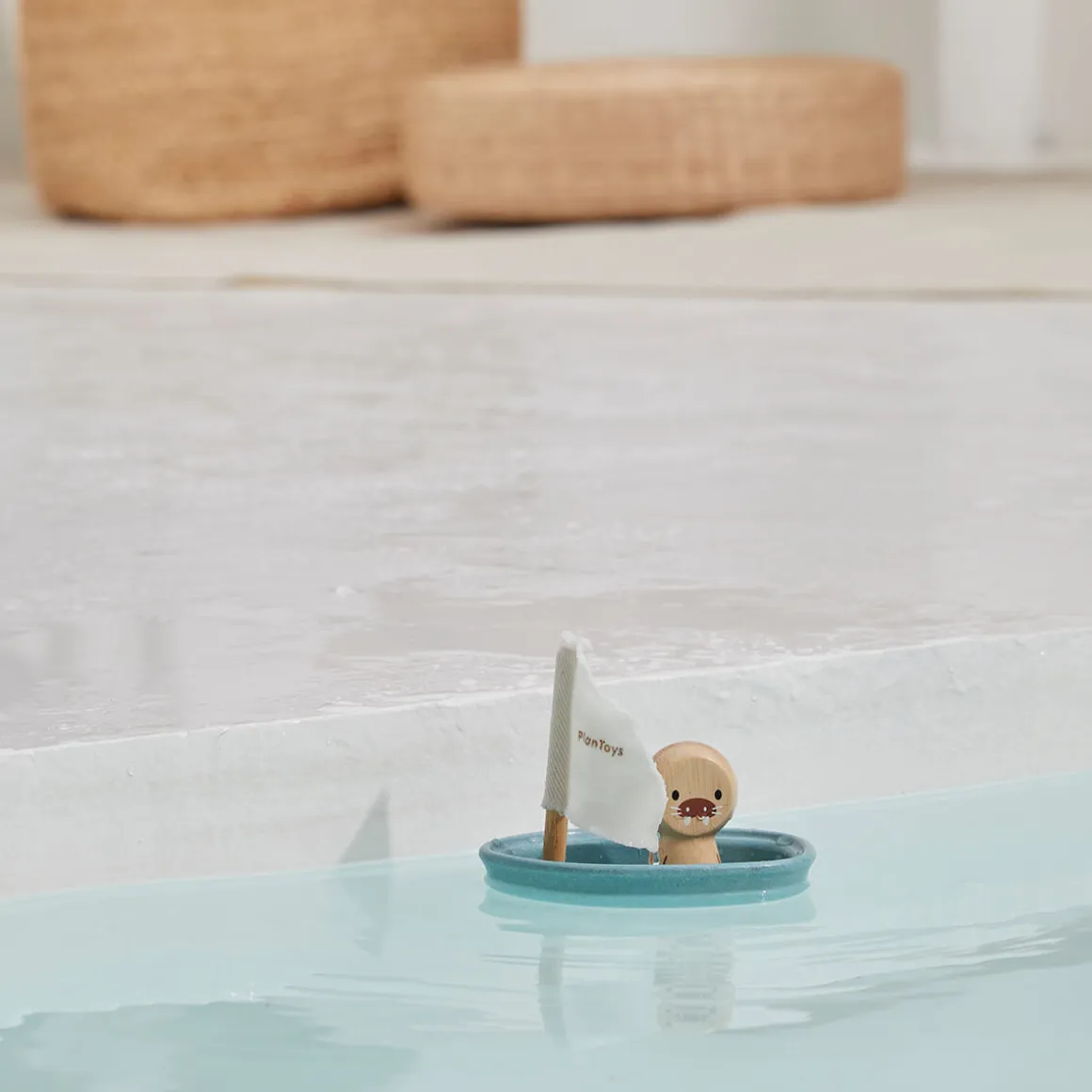 Sailing Boat with Walrus by PlanToys