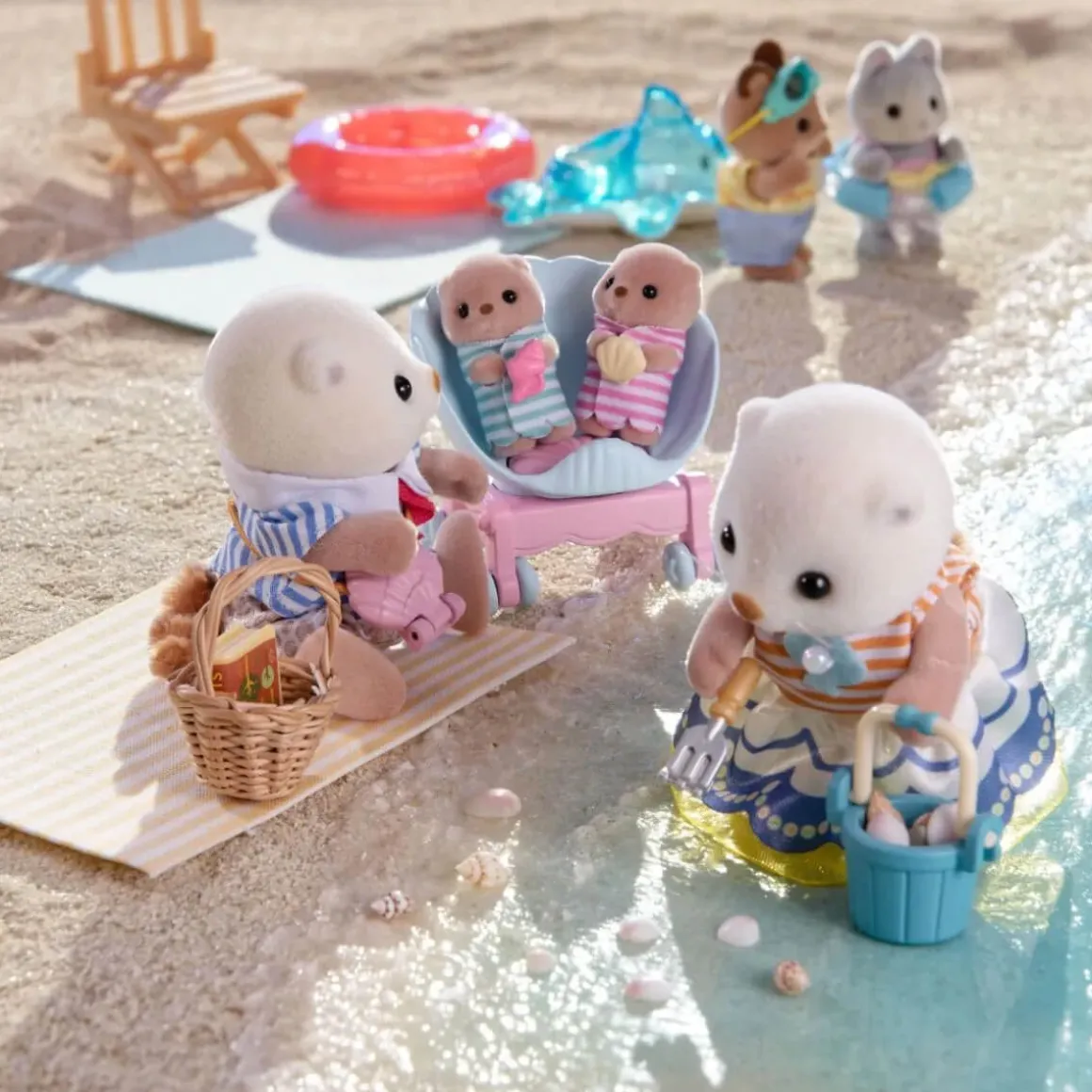 Sea Otter Family by Sylvanian Families