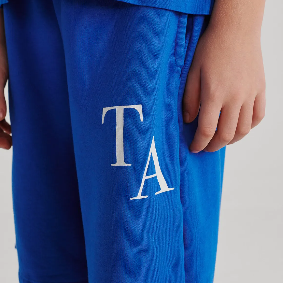 Shorts nº01 in Sapphire Blue by True Artist