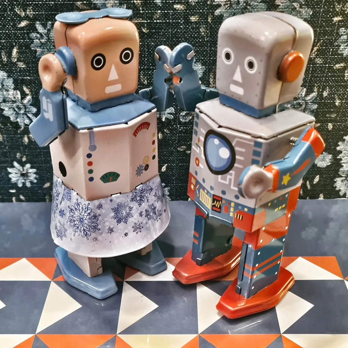 Snow Bot Wind Up Tin Robot (Limited Edition) by Mr & Mrs Tin