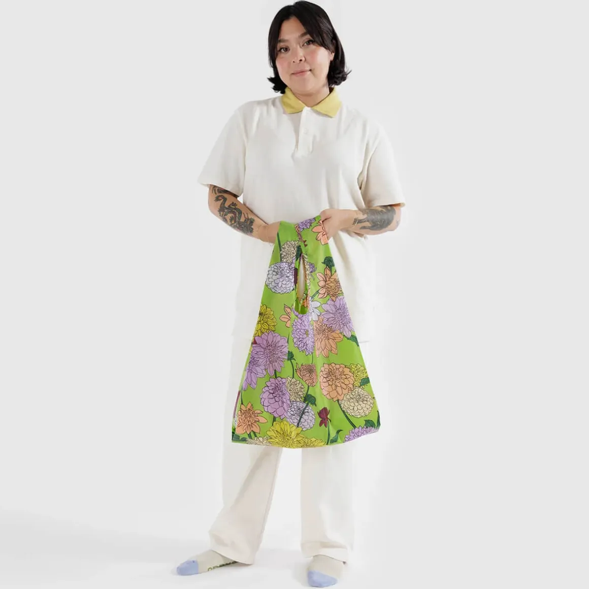 Standard Bag in Dahlia by Baggu