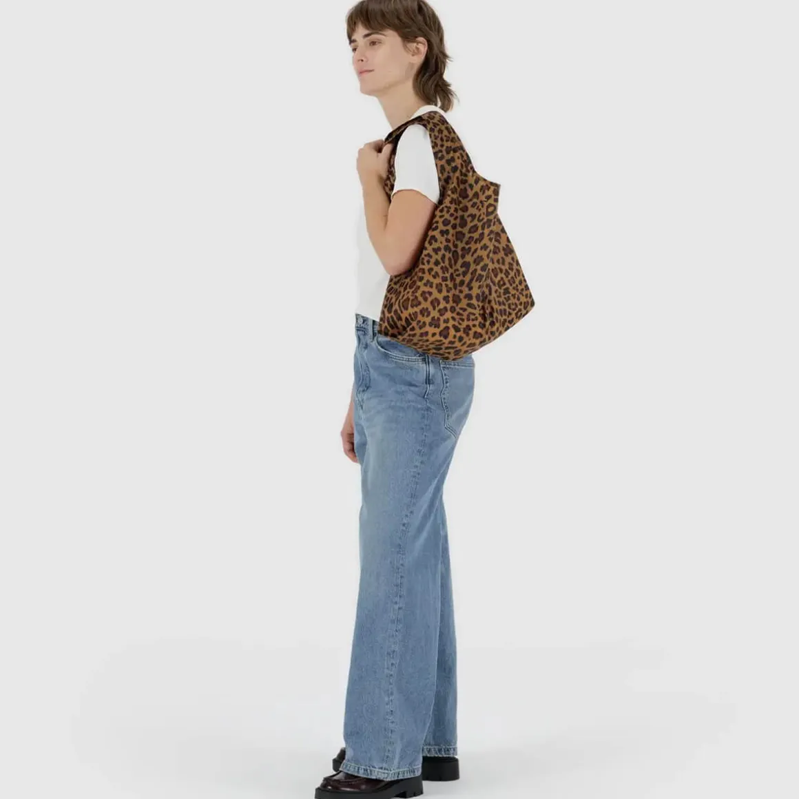 Standard Bag in Leopard by Baggu