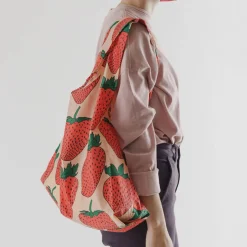 Standard Bag in Strawberry by Baggu
