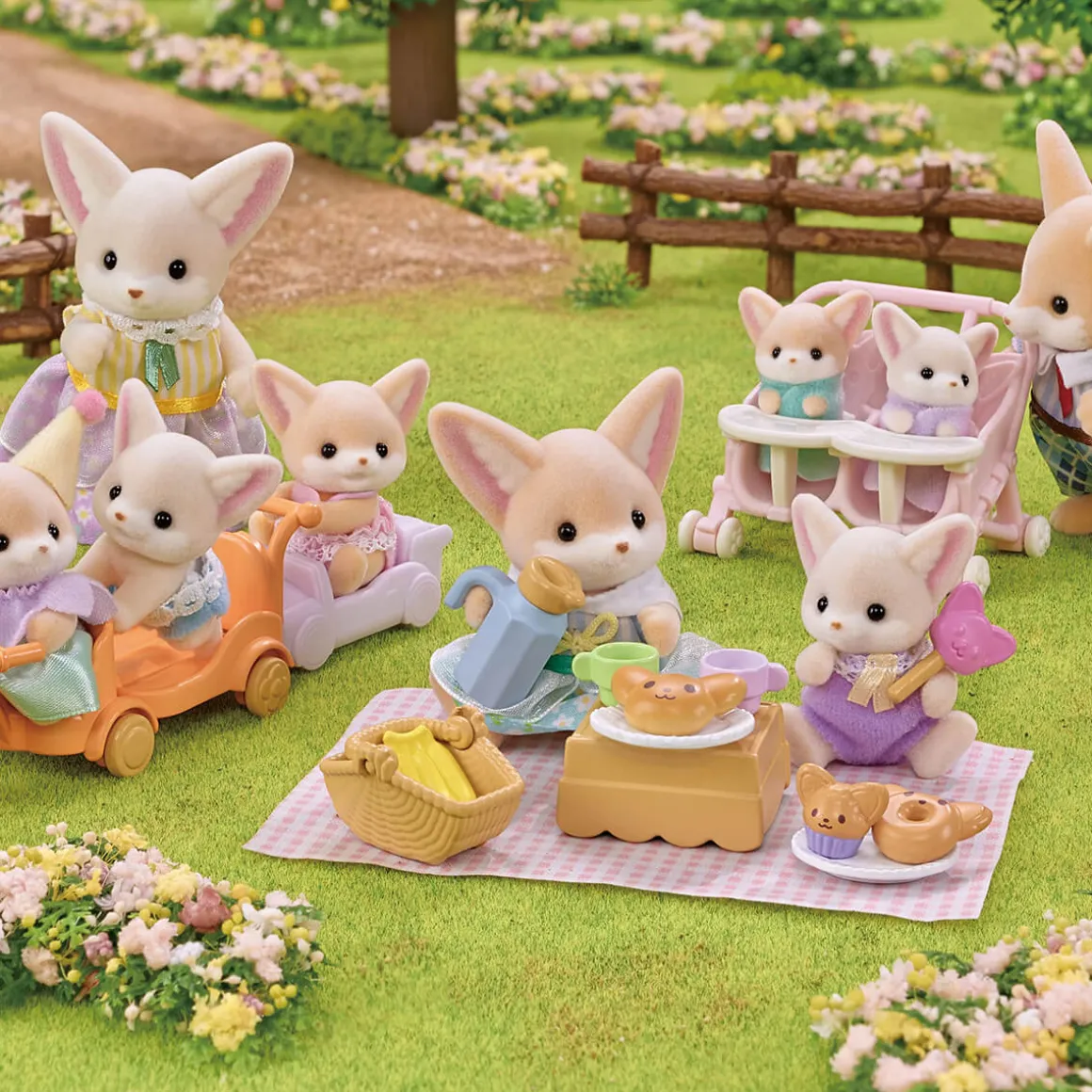 Sunny Picnic Set by Sylvanian Families