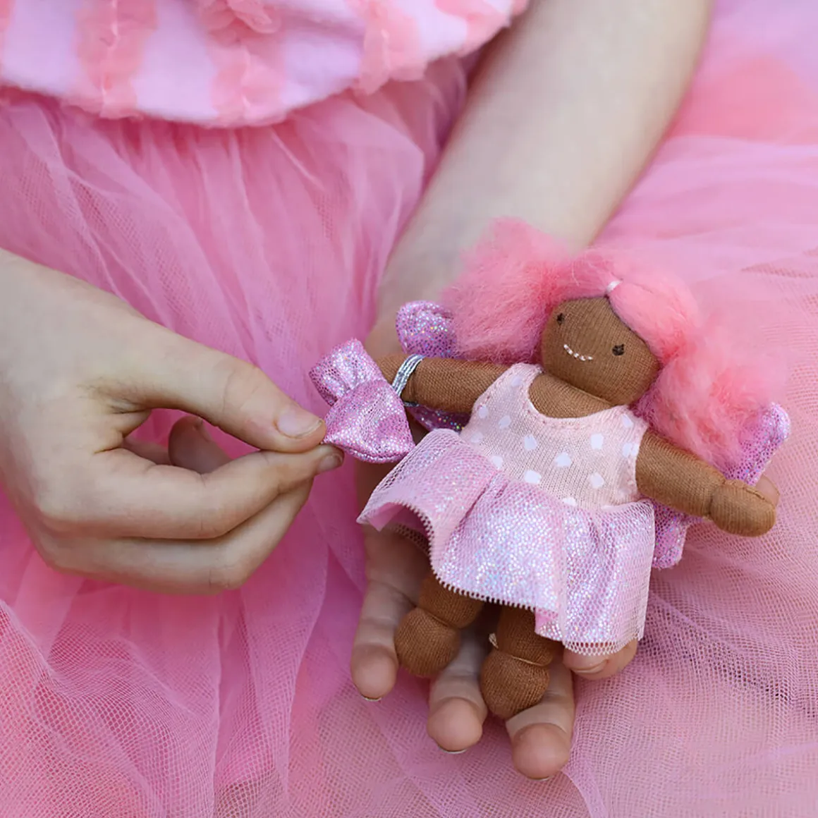 Tulip Holdie Folk Fairy by Olli Ella