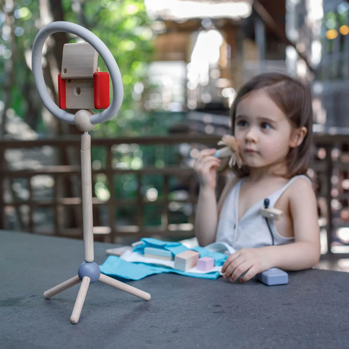 Vlogger Kit by PlanToys