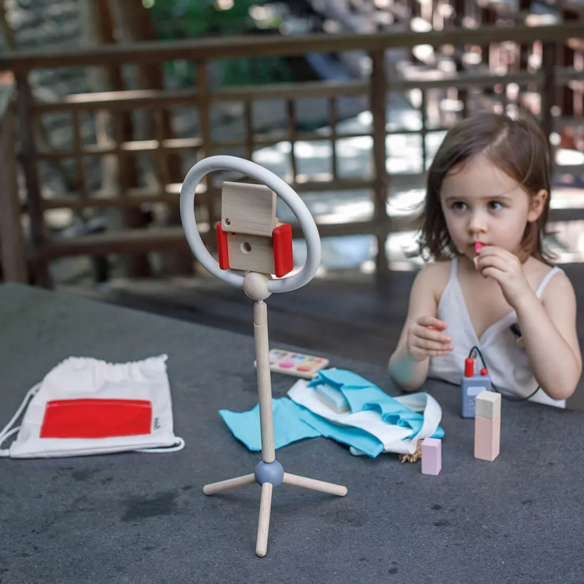 Vlogger Kit by PlanToys